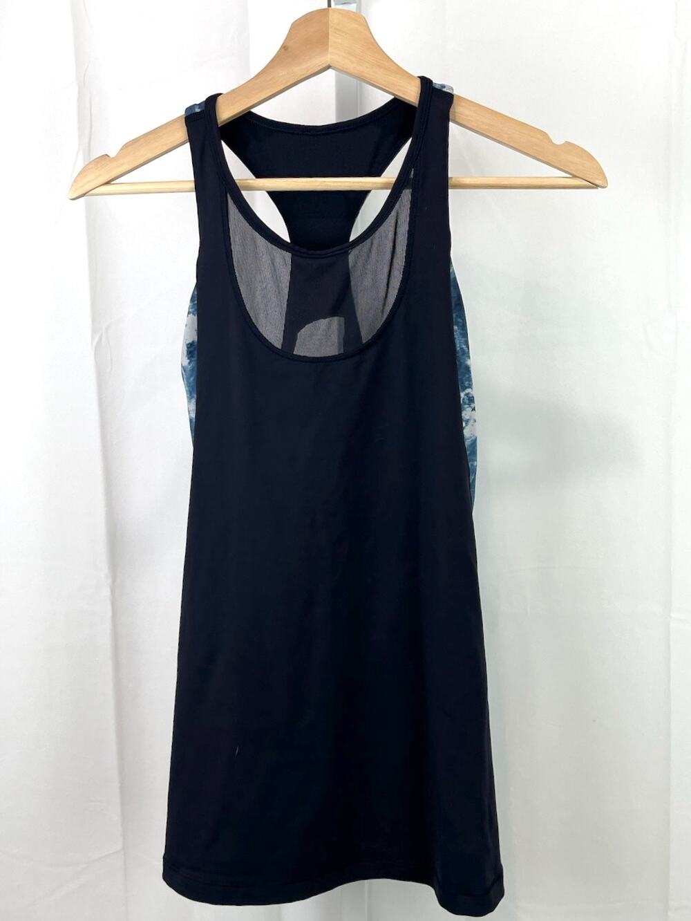 LULULEMON Size 8 Mesh With Me Tank Naval Blue Sea Side Silver Fox Alberta Lake